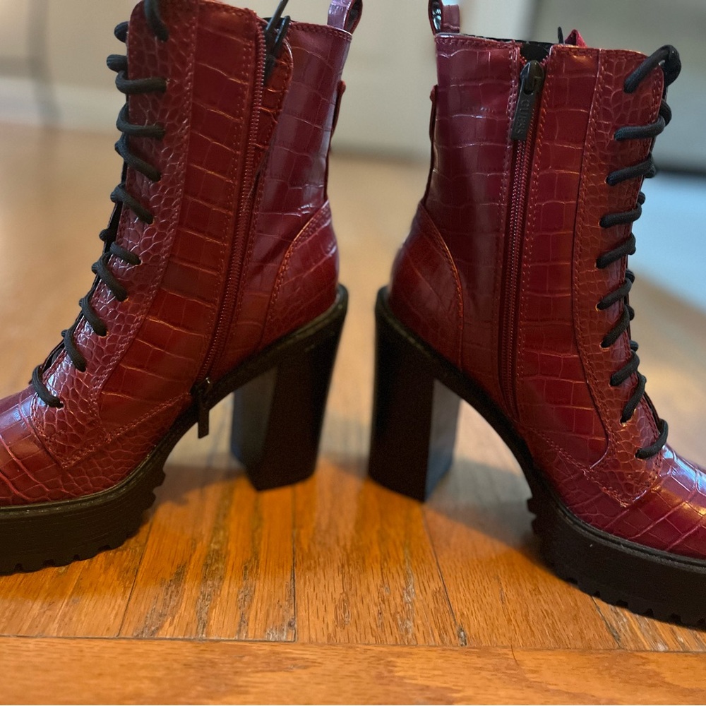 Steve Madden Burgundy Croc-Embossed Ankle Boots
